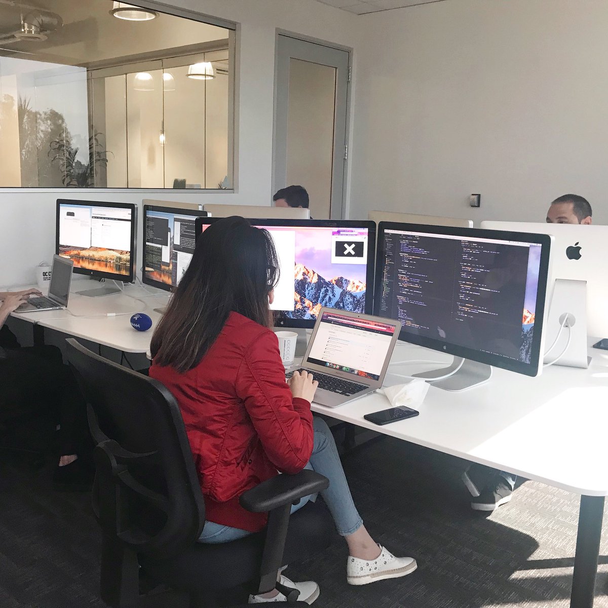 OCCSDEV's tweet photo. On Wednesday’s we code. #JavaScript https://t.co/EYUBPphHGT
