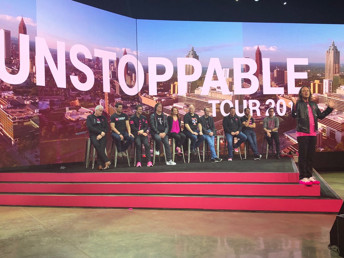 Wintertab's tweet image. Connecting with the awesome @TMobile team #Unstoppable leadership fires up the huge crowd #loudAF #FiredUp