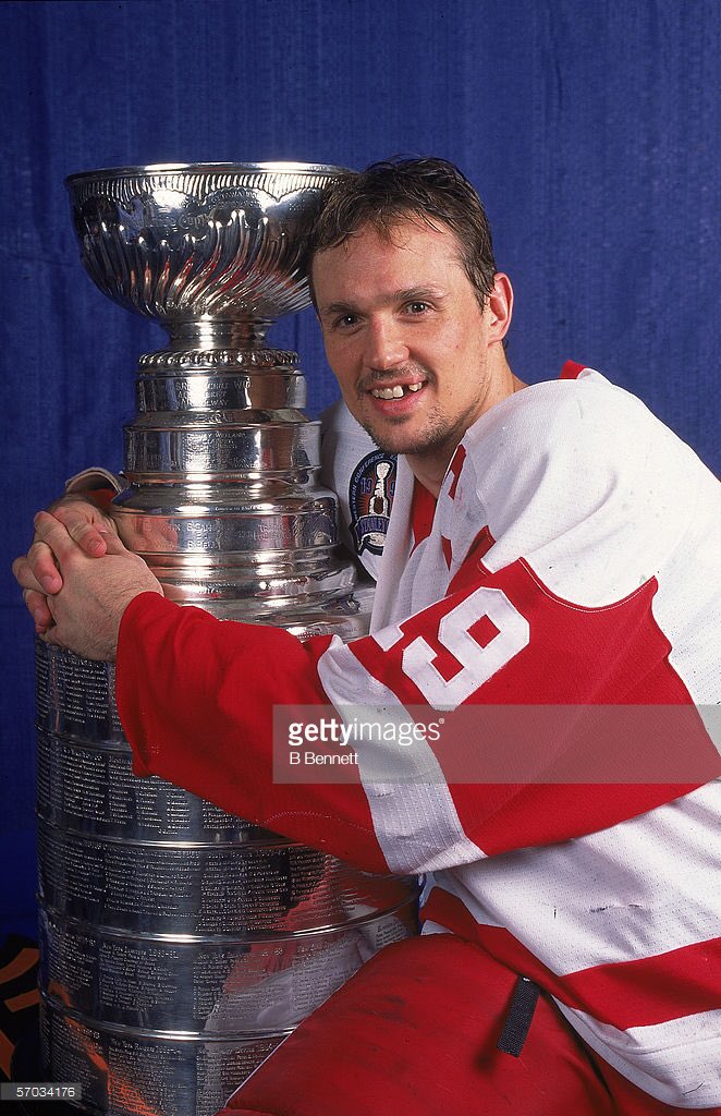 Happy birthday to the one and only Steve Yzerman. Maybe someday we will meet again, my captain.. 