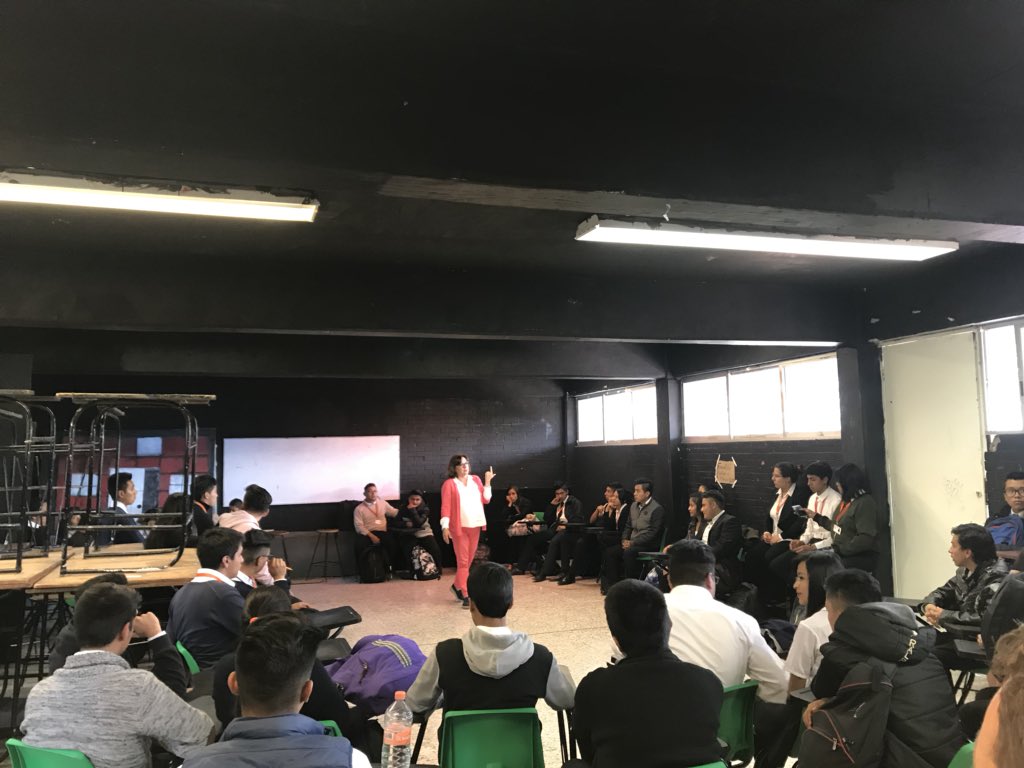 pdeleonbe's tweet photo. #CSCMex9 @forgefondation team observing a touring session at @CONALEP_Mex in #CDMX understanding the educational model #youthemploymentservices @citizenIBM @ibmmexico @DigitalOppTrust #Daringinnovators @carlossm68 @andreslh @JaneAJamieson #IBMCSC10 https://t.co/IUEQxlj4l2