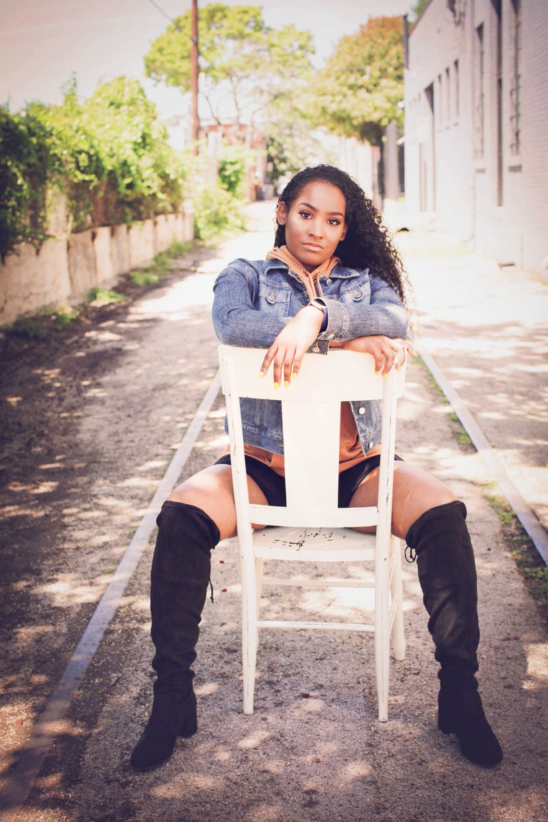 pr_grimes's tweet photo. Senior pics peek ❤️ https://t.co/pbuGm2leGP