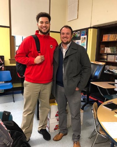 CityYearBoston's tweet photo. Today we appreciate Mr. Morris, 8th grade ELA teacher at @dmckayK8! Mr. Morris is a phenomenal partner teacher to @AmeriCorps member Derek (also pictured) and also is a City Year alumnus! #cyblovesbps #teacherappreciationweek #thankateacher #cyalumni https://t.co/xHmz3Zr0ZX