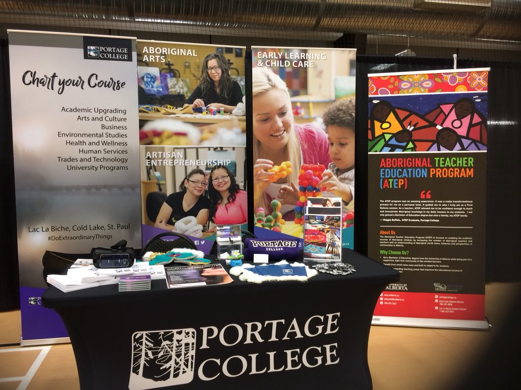 MommyMermaid_'s tweet photo. The @PortageCollege Recruitment Team is at the FMFN Career Fair today! If you’re ready to #DoExtraordinaryThings come chat with us about our programs! https://t.co/dP5yFJjloO