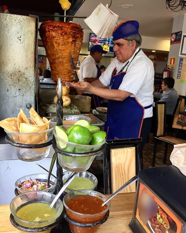 GlotonMex's tweet photo. A ver glotones, ¡los reto a que revelen su top 3 de tacos al pastor en la Ciudad de México! https://t.co/vnyROA6l5r