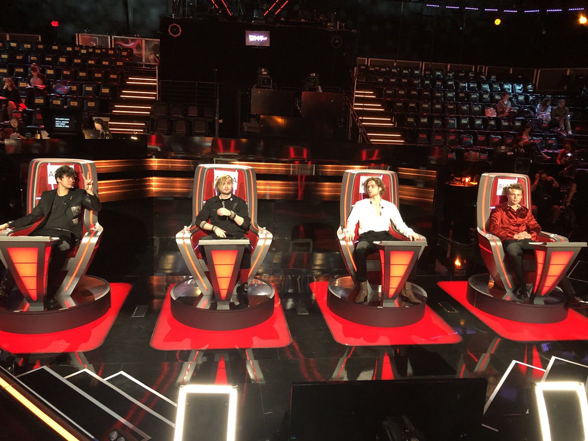 LukeHPoland's tweet photo. 📷 | Zespół wczoraj w @NBCTheVoice https://t.co/5vIwkqGNdJ