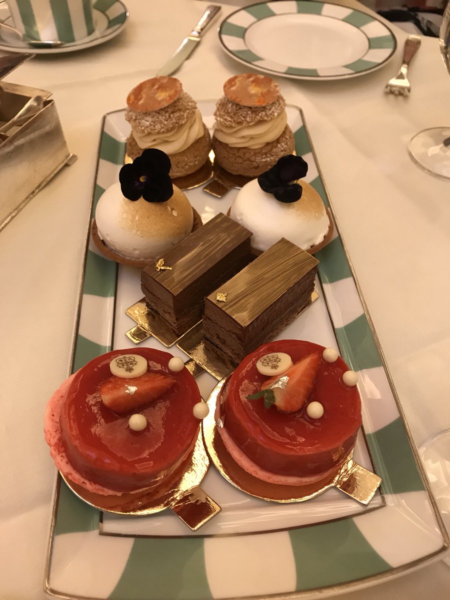 Great afternoon tea ☕️ on Sunday <a href="/ClaridgesHotel/">Claridge’s</a>