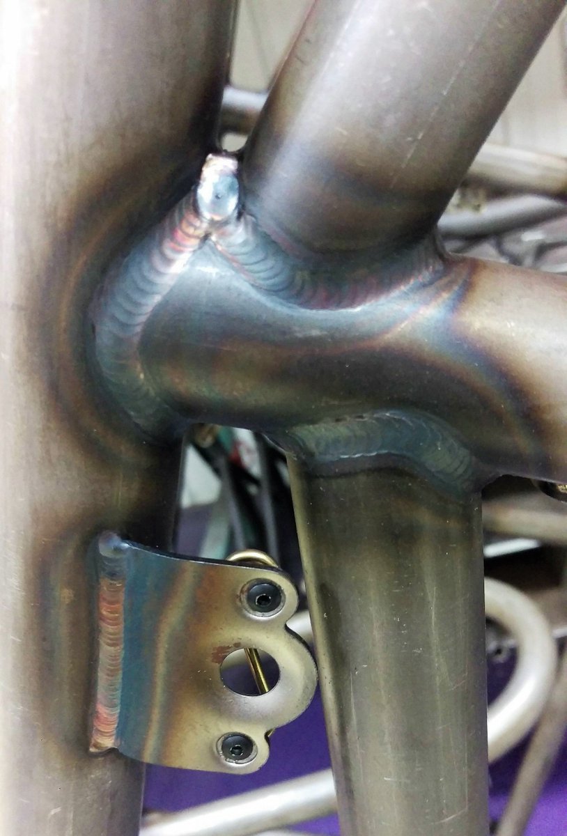 #WeldWednesday #WeldWithEMi

Fresh welds on a new Helix Chassis!