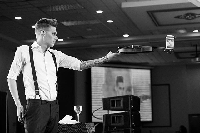 chrisfunkmagic's tweet photo. Great shot from @mikesudomaphoto from a huge #corporateevent last November. #thewonderist #magic #magician #wonderist #corporateentertainment https://t.co/MV9aFC4TDd https://t.co/KGdvhHfHzT