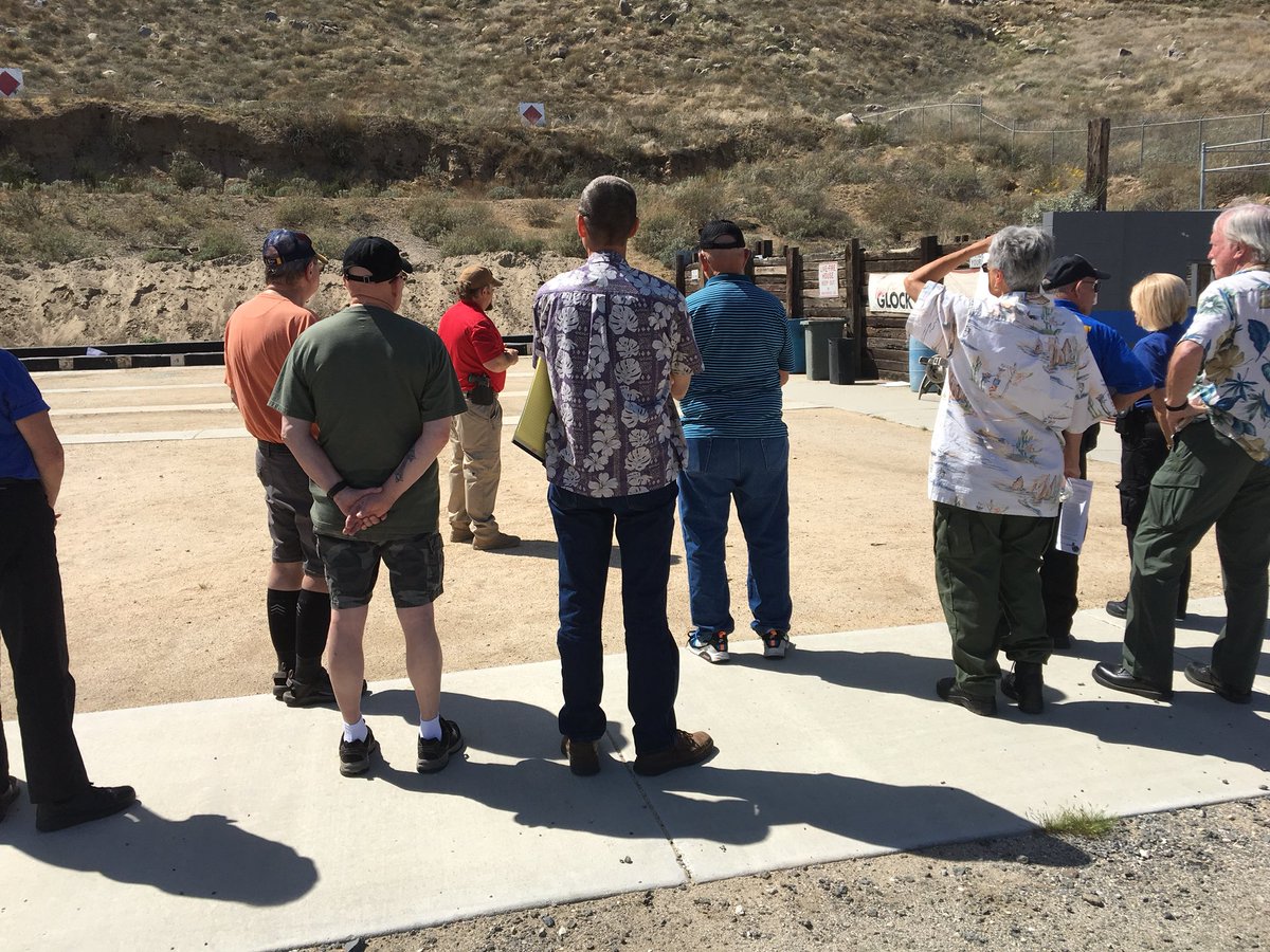 HemetPolice911's tweet photo. One of the benefits of being a #HemetPD #Volunteer is the use of our #FirearmRange. Recently, several HPD Volunteers received operation & safety training via #RangeMasters both in the classroom and on the range. Apply Now via Vol Page at https://t.co/GMzsaJDZvT https://t.co/L7iLrV6sfP