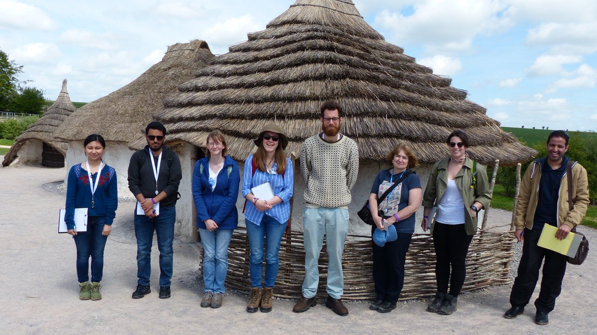 readingbotany's tweet photo. Our students @UniofReading #MScPlantDiv checking the plant materials used in reconstruction of pre-historic @EH_Stonehenge dwellings mainly #Poaceae and #Cyperaceae @BotanyRNG https://t.co/VYsGdkH9dw