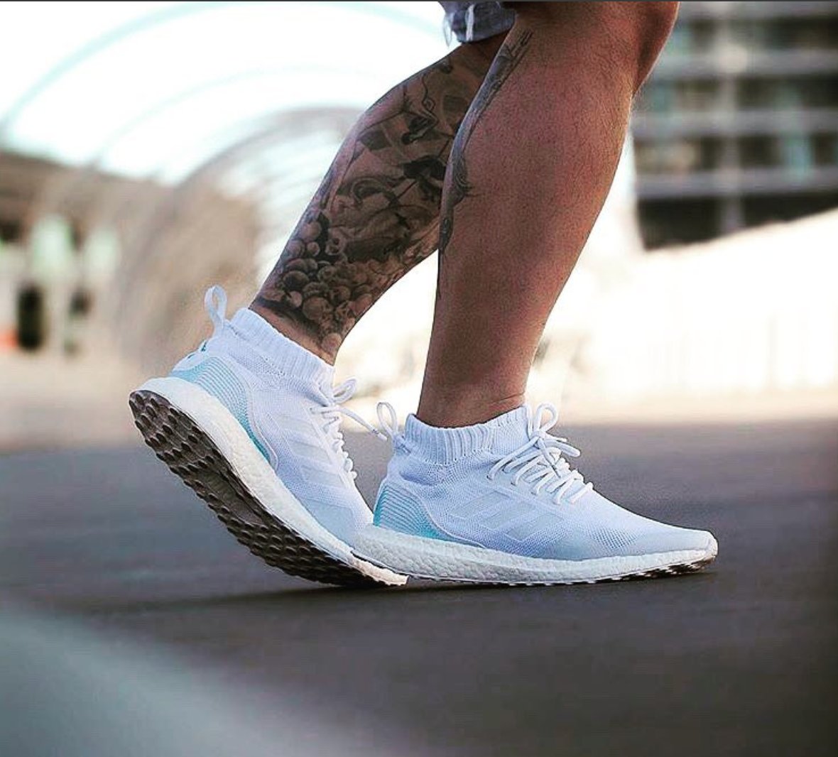 What's on feet this weekend? 🌊🌊🌊

👟<a href="/adidasrunning/">adidas Running</a> x <a href="/parleyxxx/">Parley</a>