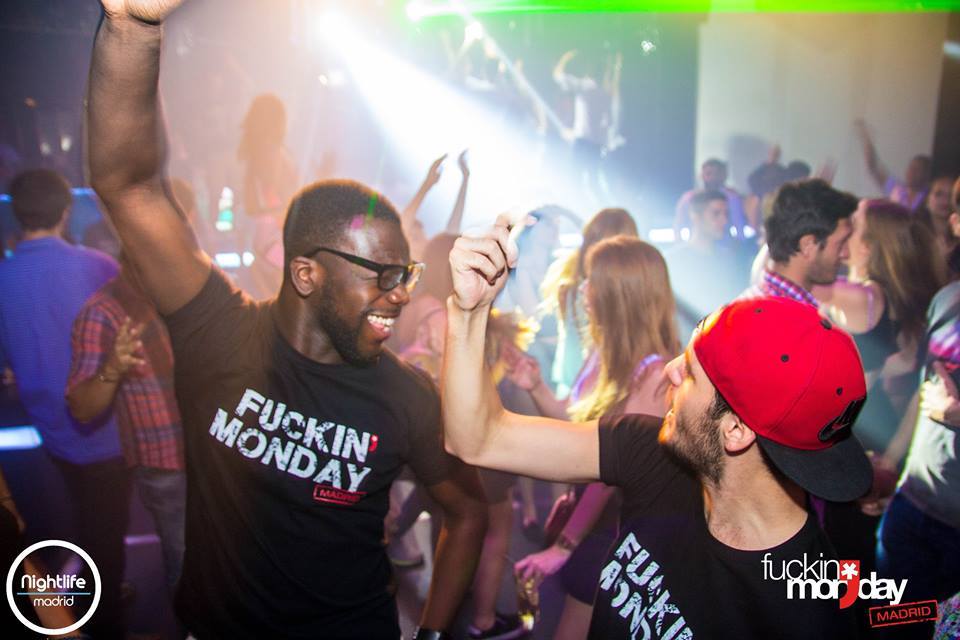 Fucking_Monday3's tweet photo. Busco RRPP para  Fuking Mondays (lunes en sala Fuking Mondays) contacta conmigo y te informo de todo. https://t.co/KHGuTbwTMW