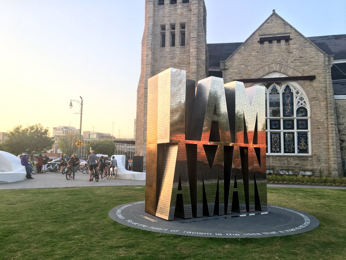 ilovememphis's tweet photo. Final stop of the #MemphisNTTW Freewheel Slow Ride included a quick civil rights history lesson from @atopmemphistour. #nttw18 https://t.co/gn4rPjfDXu