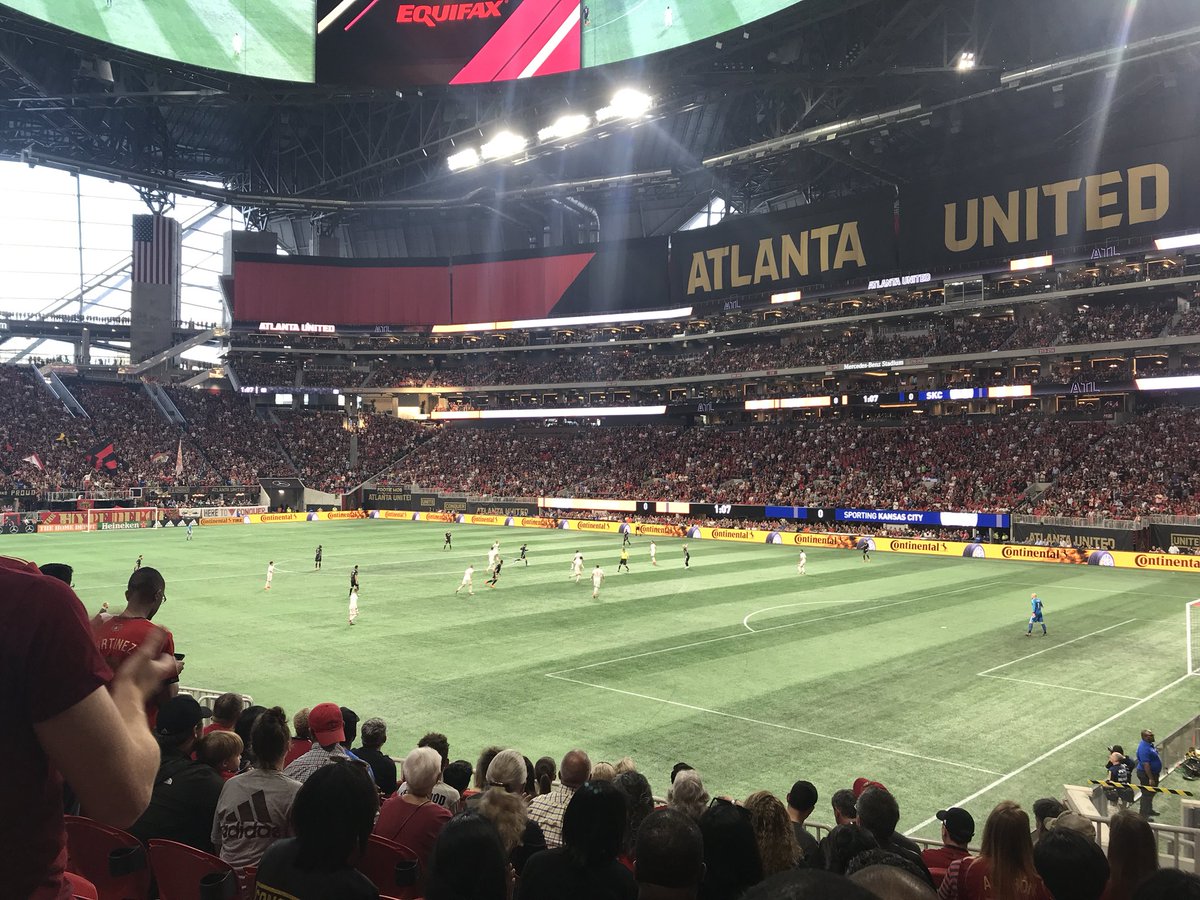marcellis's tweet image. At this soccer match at Mercedes Benz stadium and all I can think about is how perfect this venue is for @thanksagain and ATL Rewarde
