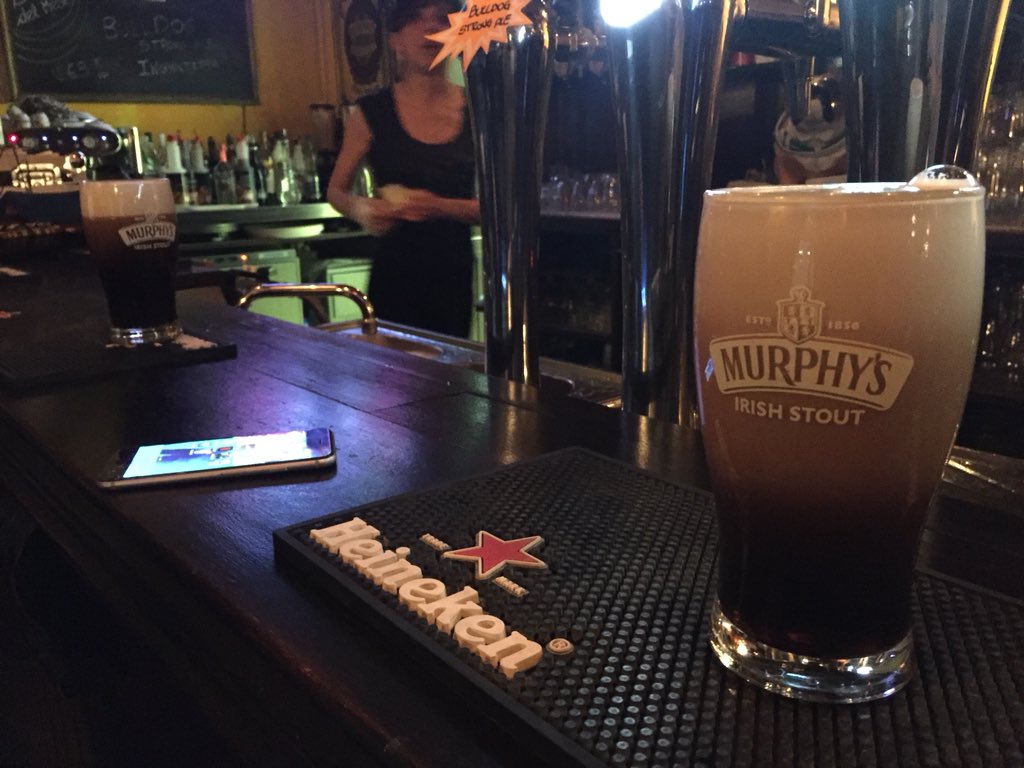 #SalTo18 dopo un duro lavoro, un graditissimo svago @INDIEditori <a href="/BartaEdizioni/">Barta edizioni</a> <a href="/EdizioniG/">Il galeone editore</a> <a href="/LorussoEd/">LorussoEd</a> @OrticaEditric <a href="/novadelphilibri/">Nova Delphi Libri</a>