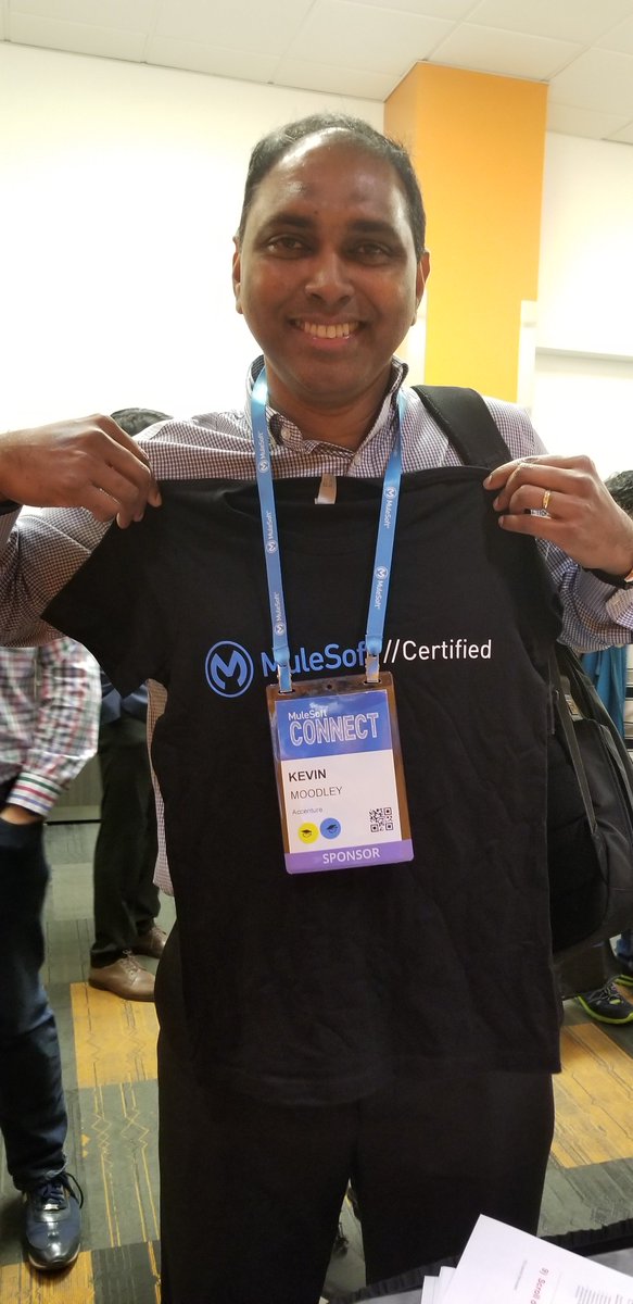 learnmulesoft's tweet image. &apos;I feel on top of the world&apos; - MuleSoft certified at #CONNECT18 👏