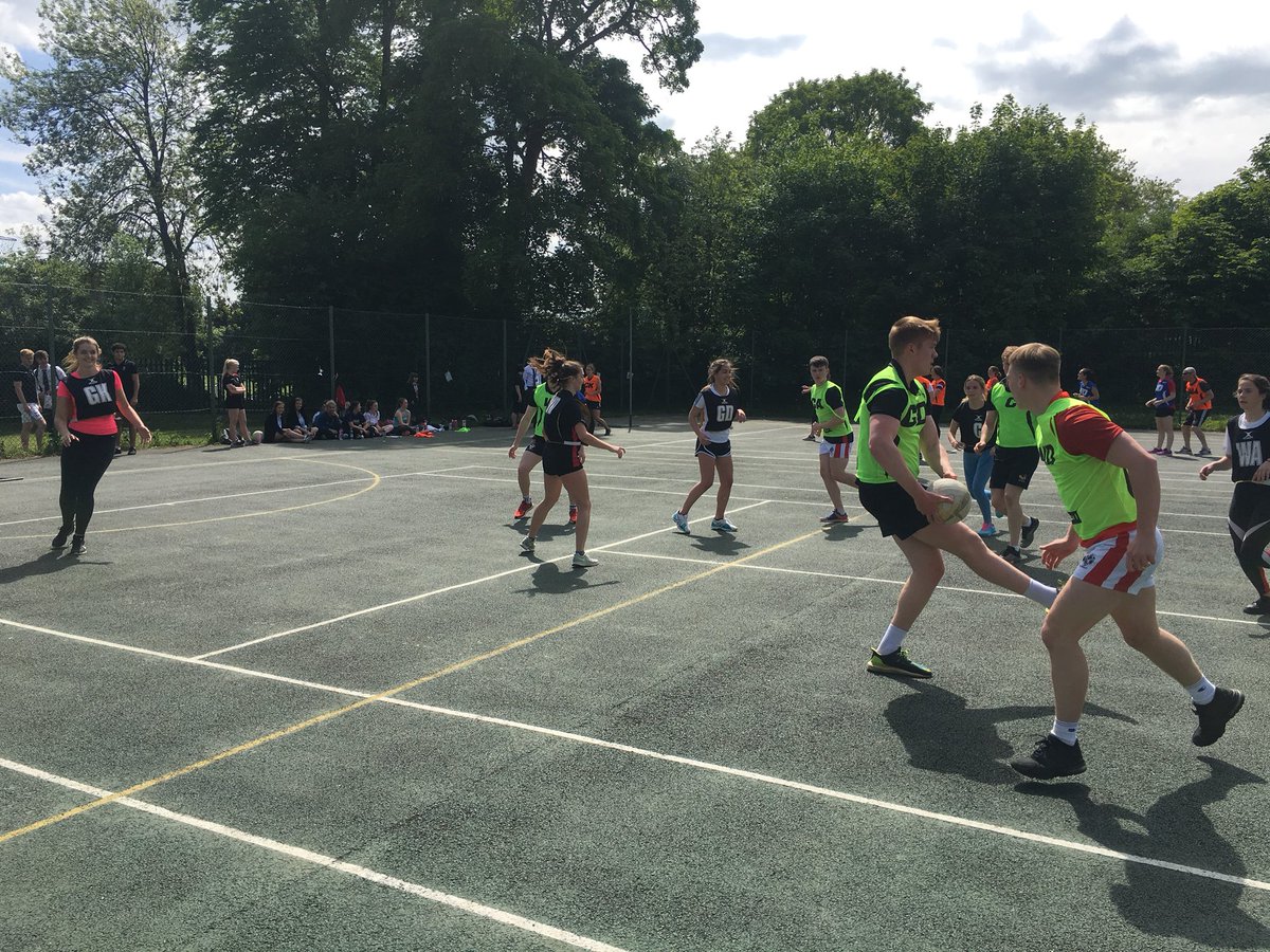 BorlaseNetball's tweet photo. Thanks to everyone who came and played at the Annual girls v boys v staff Netball tournament. 1st - Girls A, 2nd - the Rugby boys take 2nd from the staff by goal diff 3rd- staff 4th- Girls B. ☀️ 😀 https://t.co/8VB51ixxxN