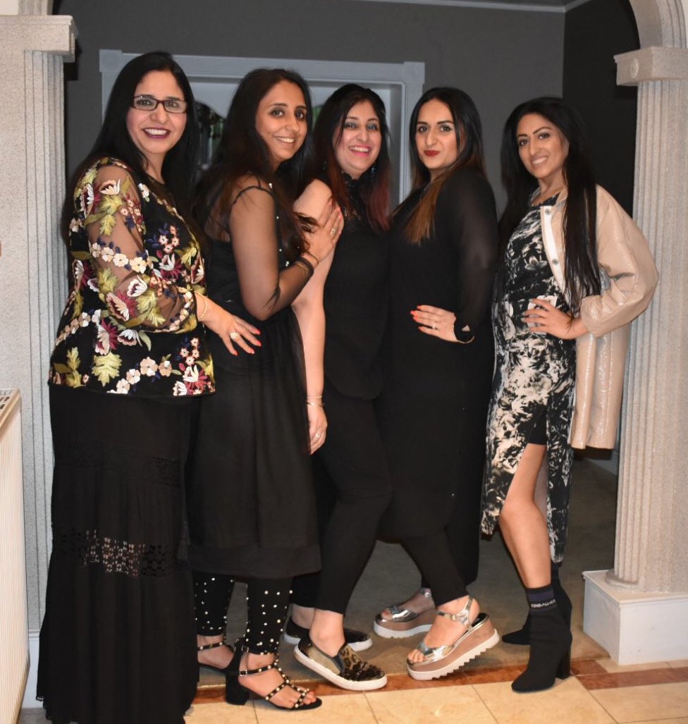 anjulal's tweet photo. #girls just wanna have fun @meenababbar @Sonam_718 https://t.co/h3DV7NDQf1