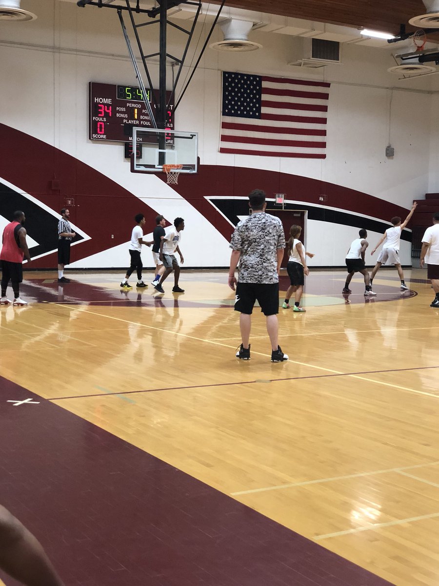 Great things are happening... Staff vs. Student 🏀 game!! <a href="/athletics_WRHS/">WRHS Athletics</a> <a href="/eduncanx3/">Eric Duncan Sr.</a> <a href="/WRHSLEADERSHIP/">WRHSLEADERSHIP</a> <a href="/WRHSLinkCrew/">Link Crew</a> <a href="/WRHS_BSU/">BSU</a> #currentreality #CougarPride #positiveschoolculture #NationalTeacherAppreciationDay #staffiswinning