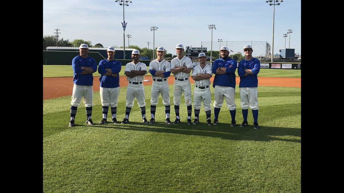 Coach_Veto's tweet photo. Shout out to these young men for their  commitment to making a change!#changeaccomplished
@Jpres22 @trevorlsanders @EliMcD_ &amp; Felipe Juarez💙 https://t.co/vHS4b3a1OJ