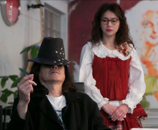朝ドラ 半分青い で井川遥さんが着こなす ピンクハウス に反応する当時を知る方々 あさイチ Togetter
