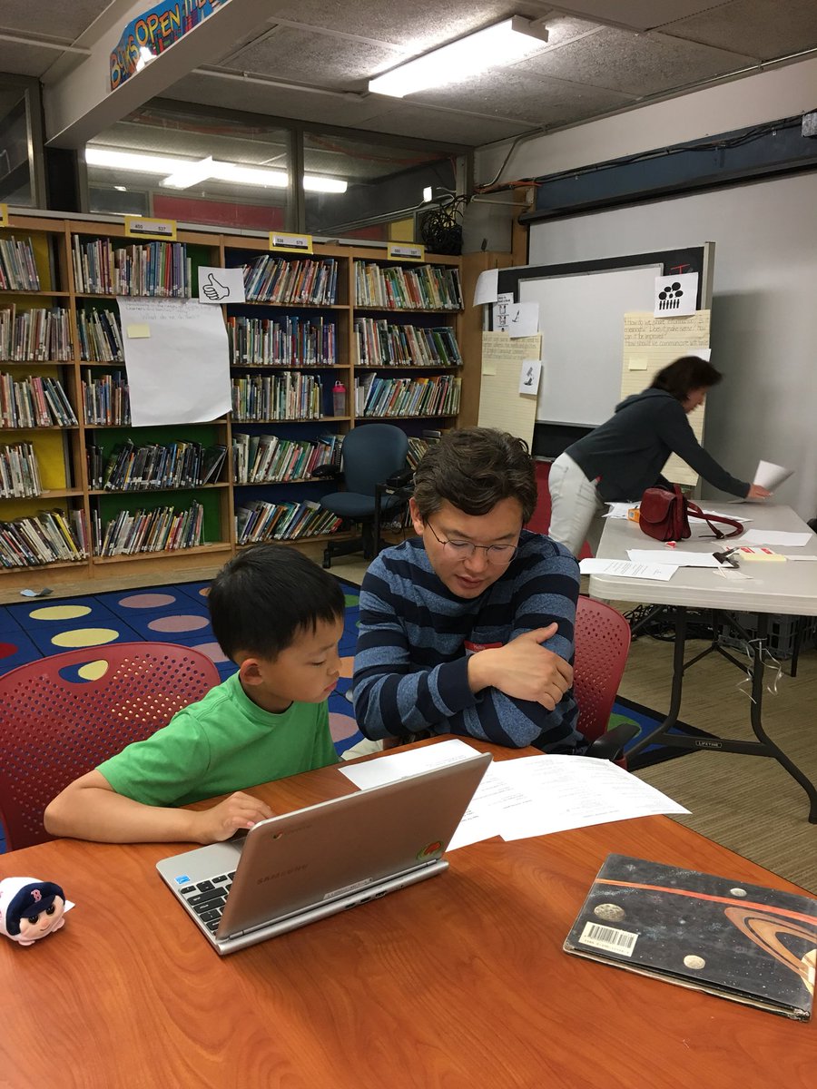 Night of learning for English Language Parent Advisory Committee. <a href="/Lynch_ELLs/">ells Lynch</a> @The_LynchSchool