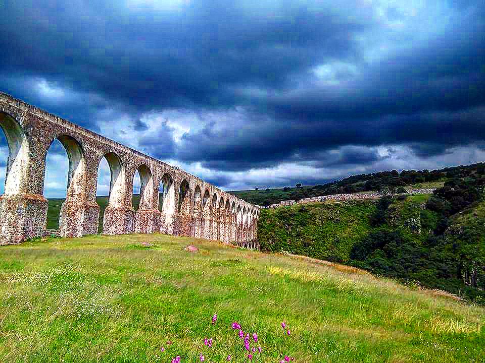 viajeromexica's tweet photo. 📸Mi #FotoViajera de los arcos de #tepotzotlan y más fotos en mi instagram, allá les cuento un poco de mis viajes en México.
👉https://t.co/krDLXhfBd1 https://t.co/Qu0hddkBxQ