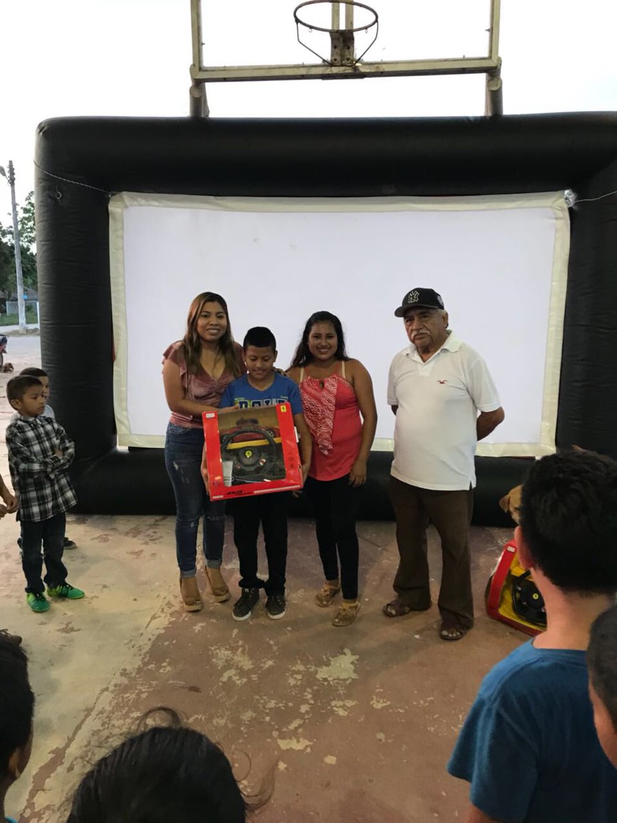 Avila Camacho, #Bacalar <a href="/aurelionuno/">Aurelio Nuño</a> <a href="/alvarez_ivonne/">Ivonne Alvarez</a> <a href="/ArletMolgoraG/">Arlet Mólgora Glover</a> <a href="/HildaFloresE/">Hilda Flores</a> <a href="/JudyRodVi/">Judy</a> <a href="/AlondraQRoo/">Alondra Herrera</a>