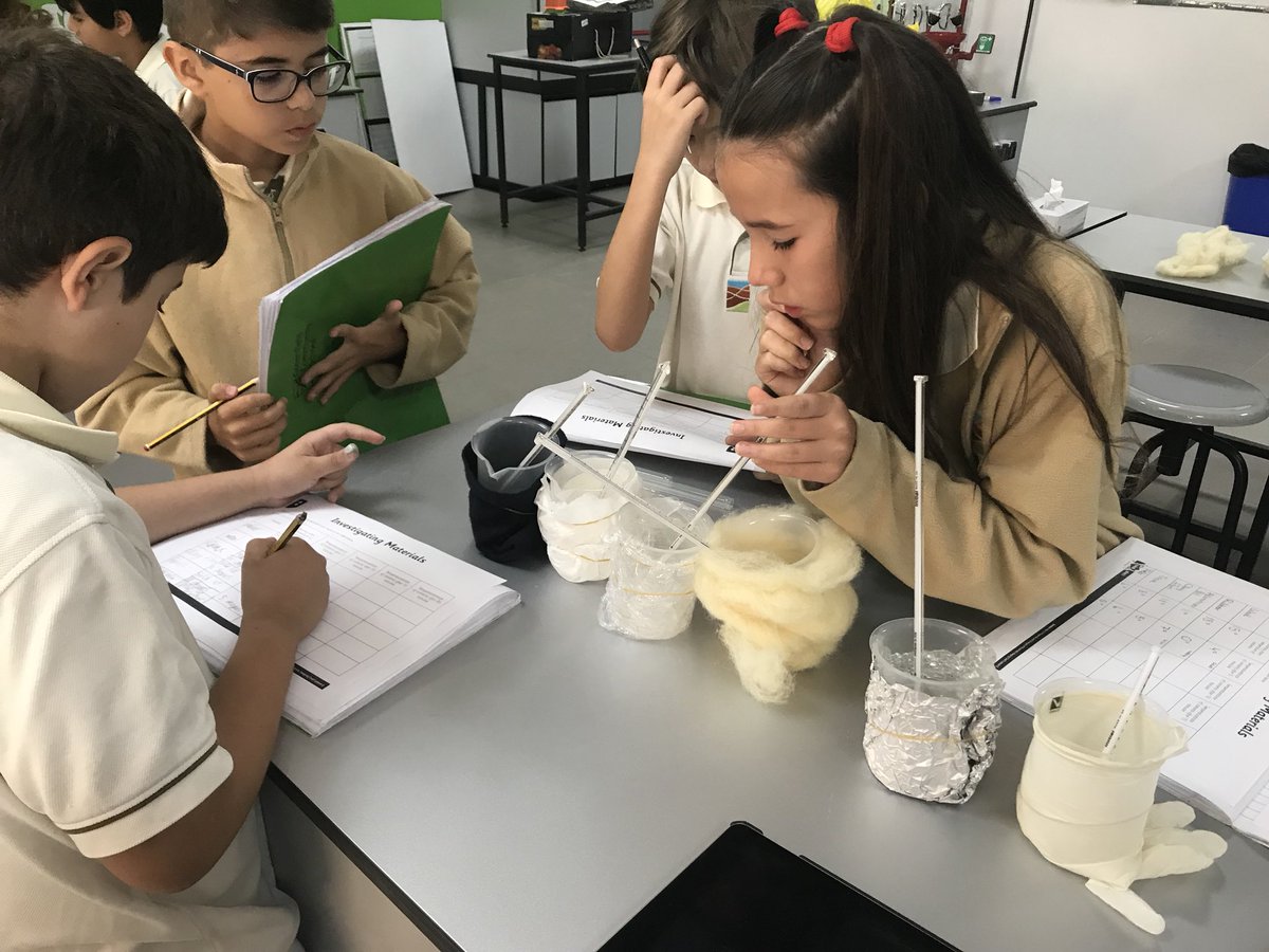 GCSPYPG5's tweet image. Testing thermal insulation for lunch box design as part of #HowTheWorldWorks #CrossCurricularIntegration #BeHappyBeGCS @LubnaKhawaja @MissCroukampGCS @GCSchoolDubai @GCSPYPCor @Jane_Gaughan