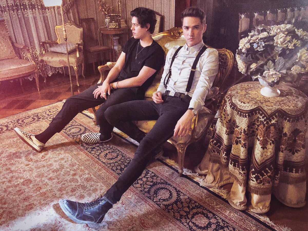 LucahOficial's tweet photo. No se si te enteraste que te olvidé... https://t.co/nwys9LGs6D