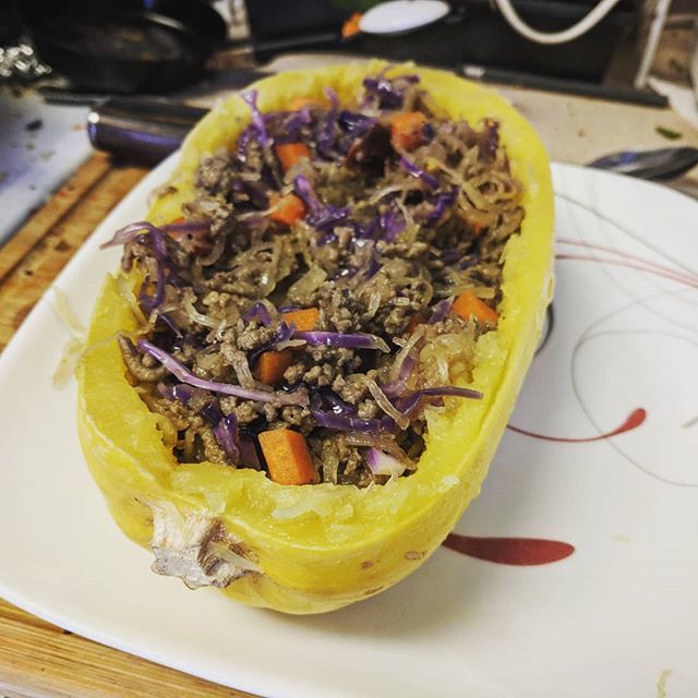 CBVJN's tweet image. Rainbow spaghetti squash and meat! #CookingExperiments