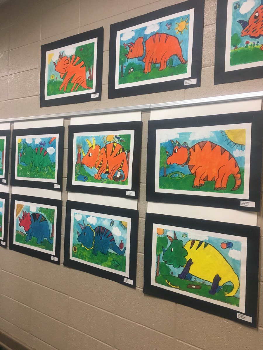 LynnLvines's tweet photo. Great art show tonight @Concord_El @JEFCOED https://t.co/mF3y13YUiQ