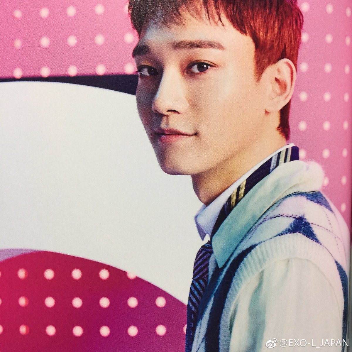 jongdae pics tweet media