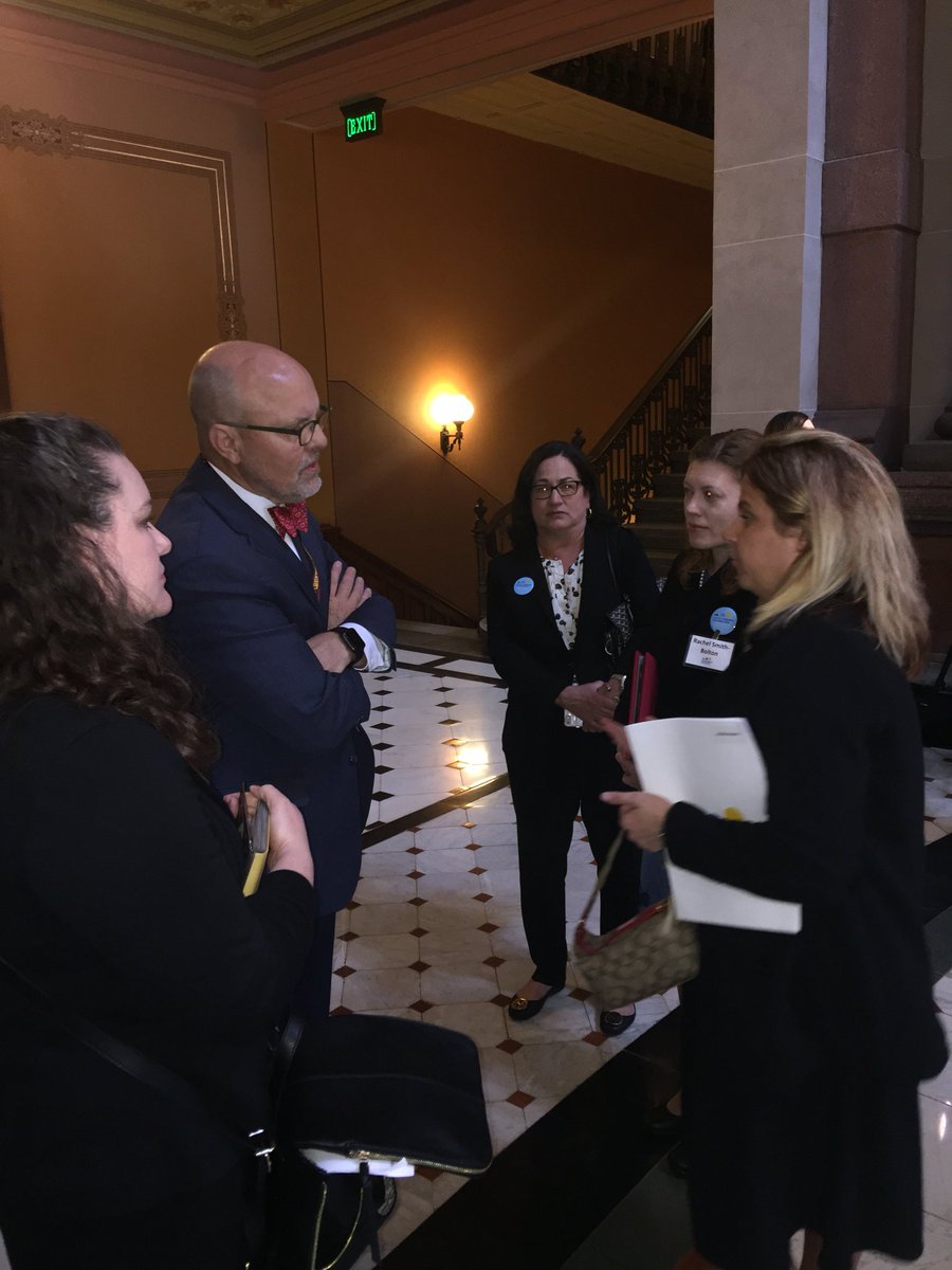 Wrapped up the day with a great meeting with <a href="/SenatorKoehler/">Senator Dave Koehler</a> and his staff!  Thank you for your support of policies that preserve  access to adequate affordable healthcare for cf patients! ILLINOIS state advocacy day 2018 in the books! #CFadvocacy