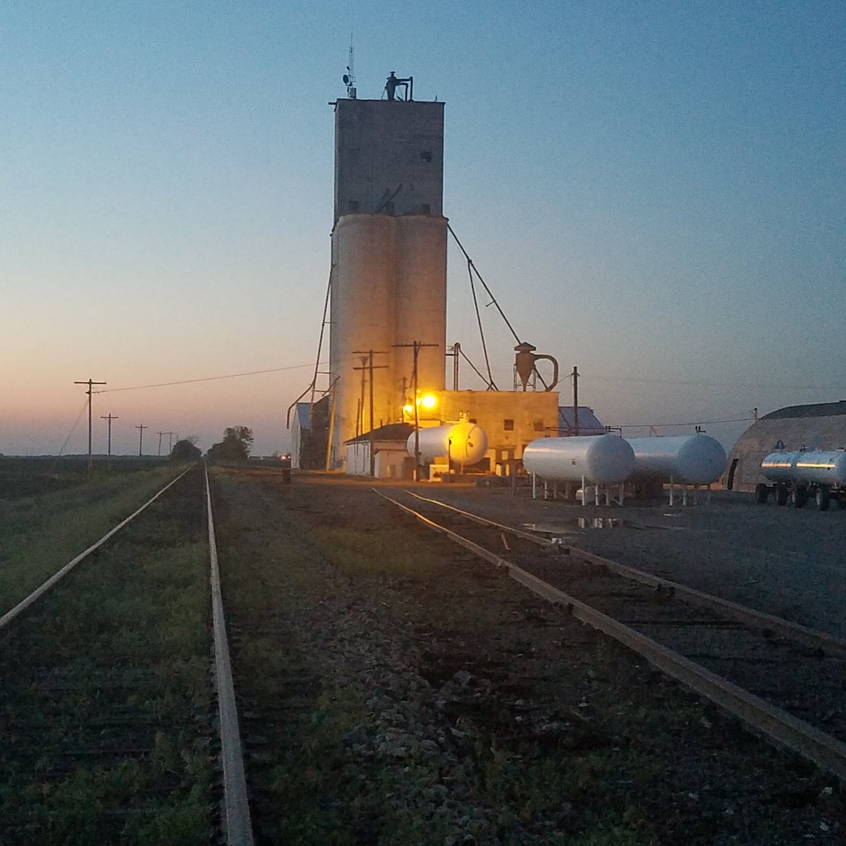 becker23us's tweet image. Thomasville Elevator at night after a storm.   #mmservice