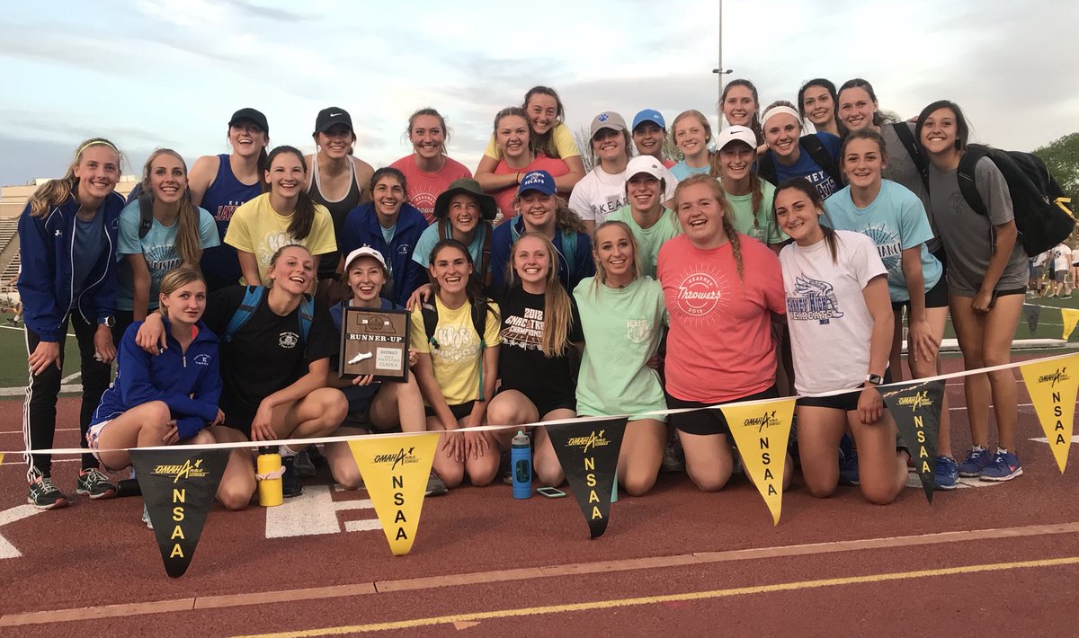 So proud of this group—A-3 District 🥈 20 athletes qualified in 29 spots with 5🥇6🥈3🥉. Great effort going into the State Meet! #KHSBearcatNation #nebpreps
