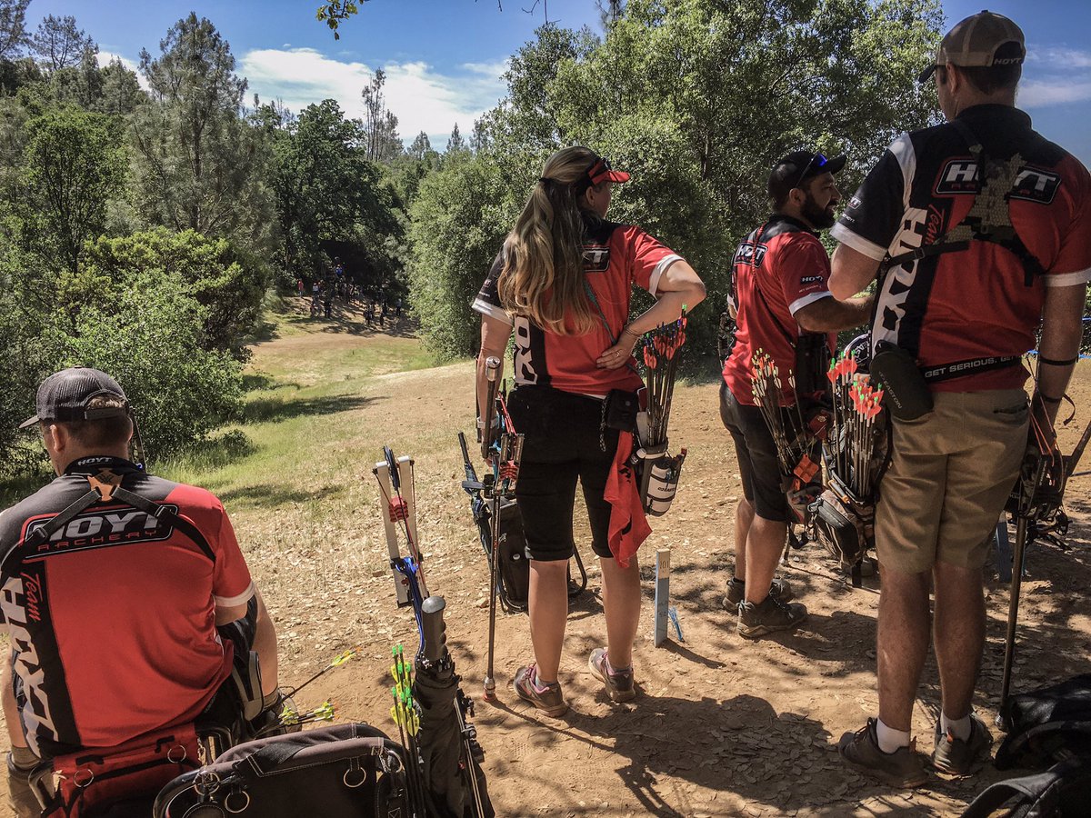 Evan_R_Williams's tweet photo. Well ... Redding 2018 is in the books! Had a great time at the @NFAAUSA Marked 3D Championships. Here is #TeamHoyt on stake 53 getting ready to shoot #Bigfoot at 101 yards. 
-
#huntlete #bowsofchampions #vortex #archery #weliveit #easton https://t.co/TVbQeji0bl