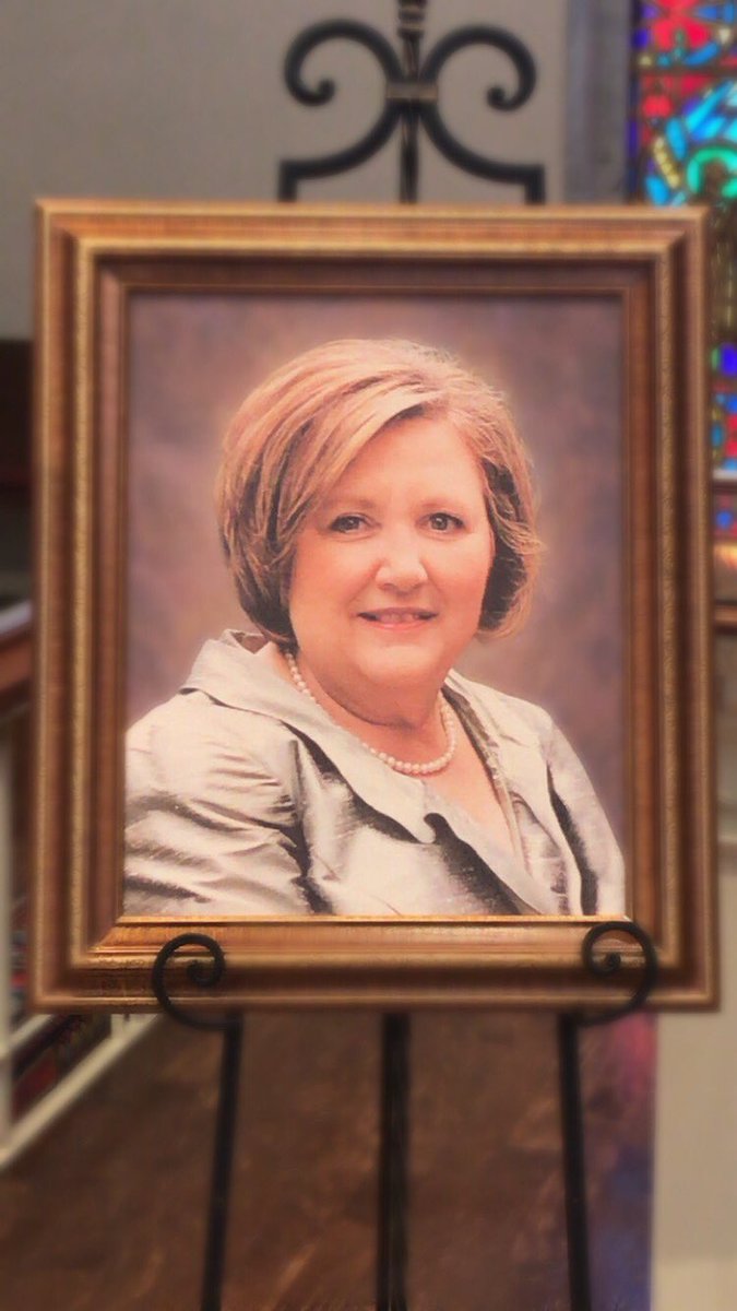 Miracle4Mom's tweet photo. The Miracle For Mom Foundation witnessed a beautiful memorial service today celebrating the life of Janet Mansfield Smart.  Janet is the mother of one of our dedicated volunteers, Mallory Adams.  Janet’s memory will live on forever.  #MiracleForMom #CureMSA https://t.co/VOE6W9l1KF