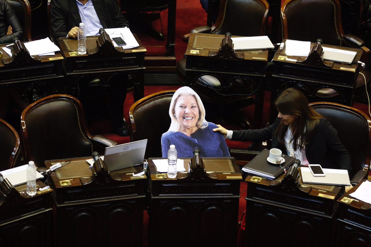 Dani la comprensión (@unhilo) on Twitter photo 