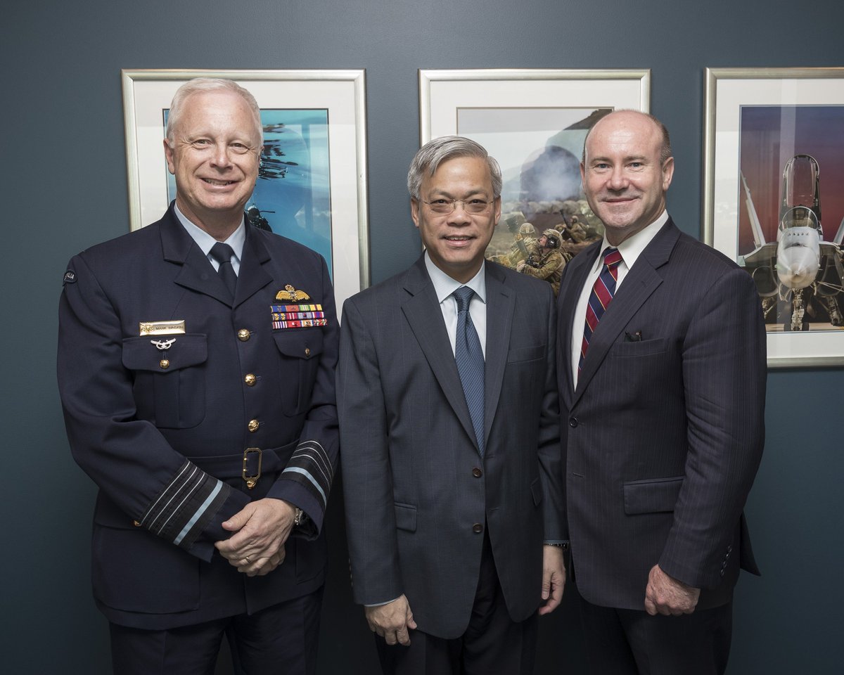 On 8 May, Secretary for Defence, Mr Greg Moriarty and Chief of Defence Force, @MarkBinskin_CDF, hosted Singapore’s Permanent Secretary for Defence, Mr Chan Yeng Kit.

Singapore and Australia have a longstanding and enduring defence relationship, which continues to strengthen.