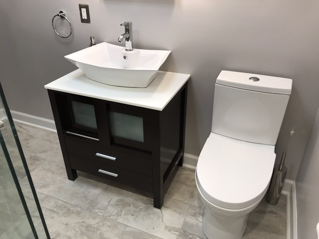 iRenovateDMV's tweet photo. Custom Master Bath
The Signature Series!
#realestateagent #realestate #homeimprovement #bathroom #bathroomremodel #kitchendesign #kitchenremodel #tile #customtilework #customtile #led #ledlights #ledlighting #basement #irenovate #irenovatedmv #irdb #dmv #niche #irenovate https://t.co/PoYQVStgrT