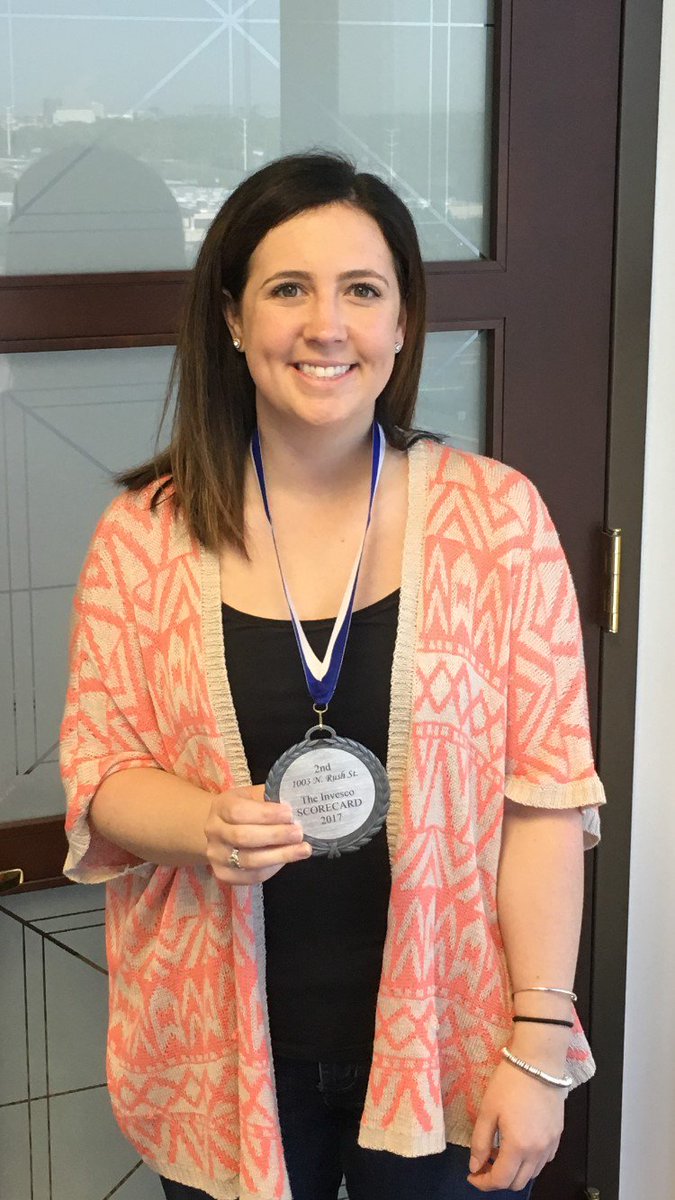 MidAmerica_RE's tweet photo. We’re excited to announce that property Manager Kathryn Sugrue has been awarded 2nd place in Invesco's Best Assets - Commercial Category. https://t.co/9siyfs3Pep