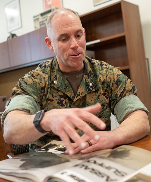 USPIS_HQ's tweet photo. Family man. Veteran. Postal Inspector. Carroll Harris shows how veterans can make a successful transition from military life to Postal Inspection life. Follow us to get the latest info on upcoming recruiting classes. https://t.co/d7sdrsR7E5 #USPIS #VeteranCareerTransition https://t.co/RAmd6wN2Ca