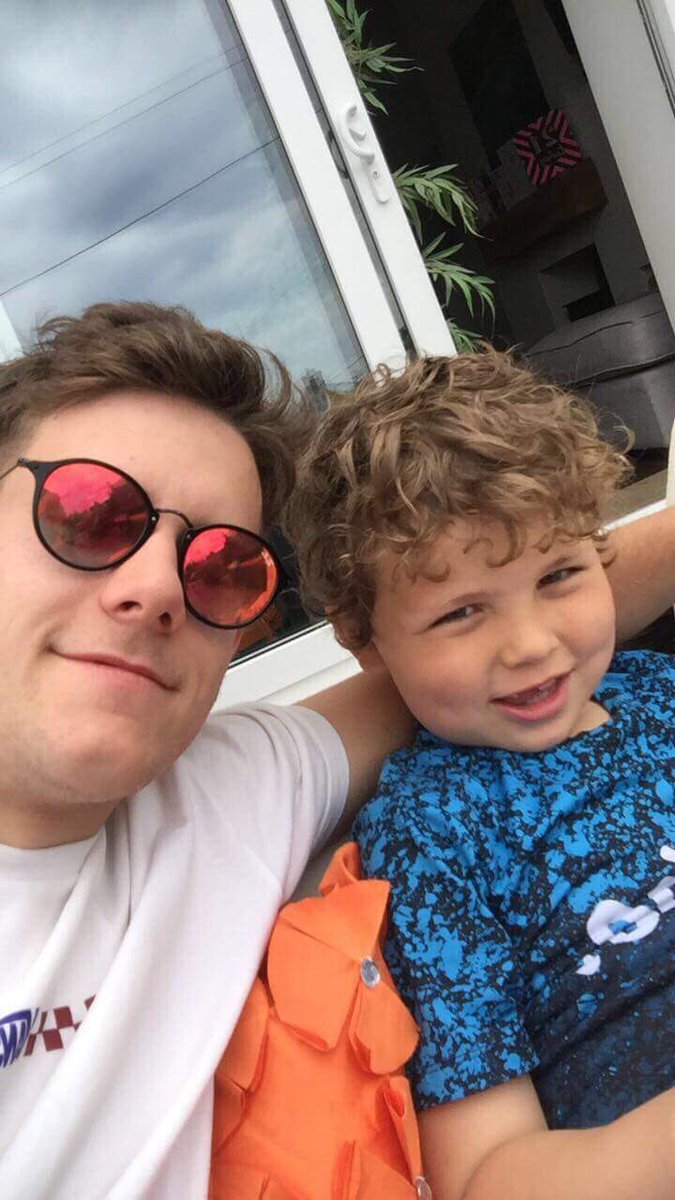 elliotcripple's tweet photo. Iconic https://t.co/NYgTROAm5V