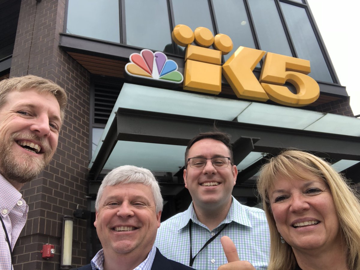 localmediarocks's tweet photo. Excited to be at @KING5Seattle #FabCab #LMAIM https://t.co/4iysAFw9Xg