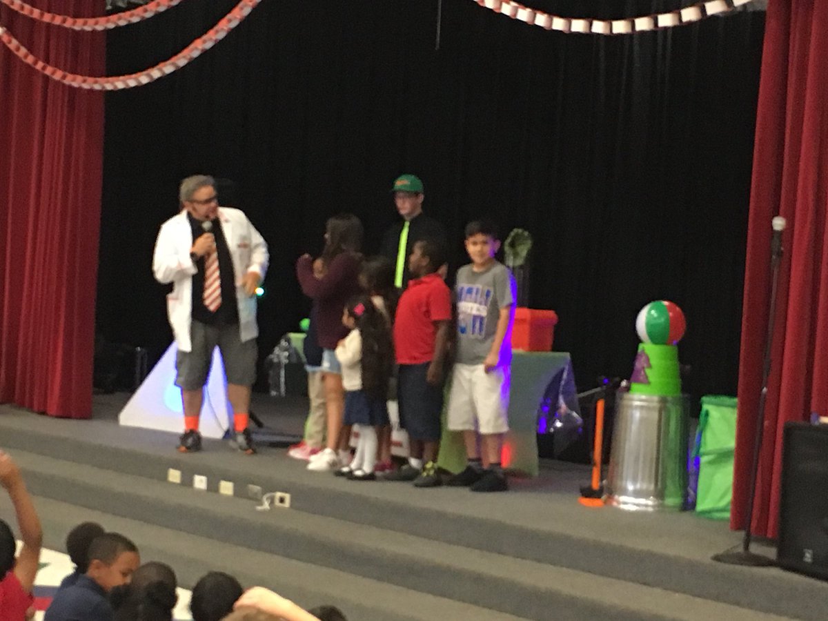 @McWhorterES #mcwpln #mcwchallangeaccepted @HHSHandsOfHope Mad Scientists Event sponsored by Hands of Hope Pen Pals