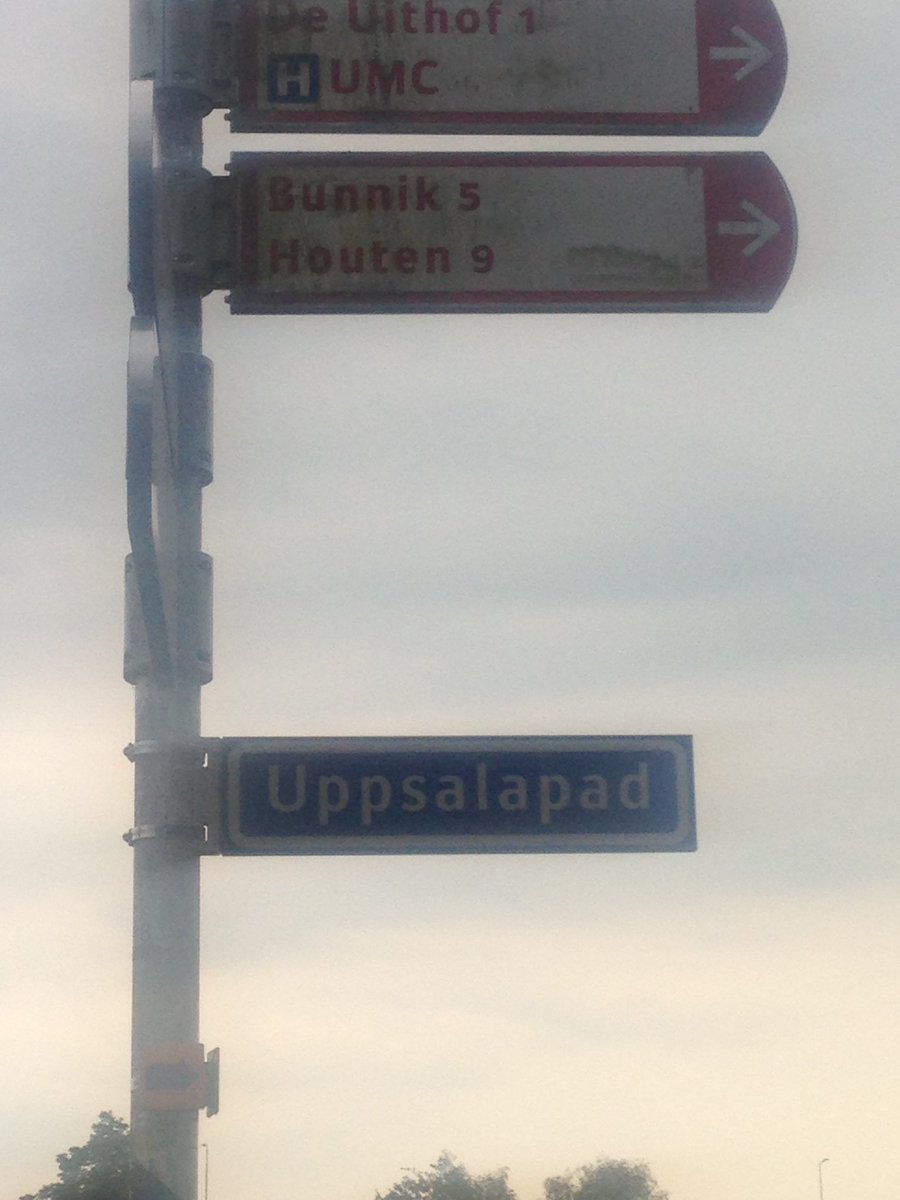Sinds wanneer heet het fietspad naar de #uithof t.h.v. <a href="/GemDeBilt/">Gemeente De Bilt</a> Uppsalapad?