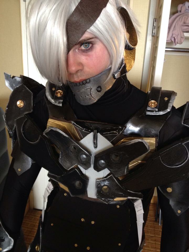 beagle_k's tweet photo. About to be #MomoCon2018 bound and got a memory of 4 years ago today I was there as #Raiden I miss this #cosplay . #MetalGear #metalgearrising https://t.co/wbTxJlwNue