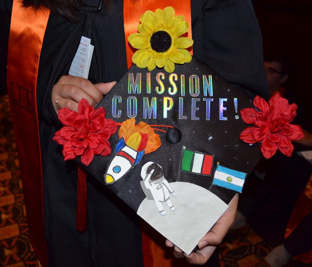 UTAerospace's tweet image. Look back at some fun moments from #UTgrad18: flic.kr/s/aHsmkXLtaM Congratulations #ClassOf2018! #CockrellGrad18 #WhatStartsHere 🌍🤘👩‍🎓👨‍🎓🎆