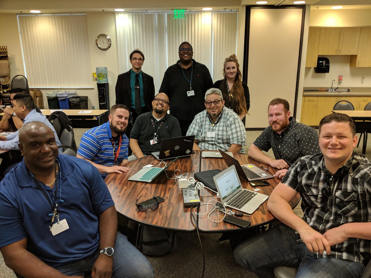 NVCETPA's tweet photo. Fairield-Suisun making it happen for students and technology! @FairfieldSuisun #edtech @CETPA @NVCETPA https://t.co/hj8gFWqLBK